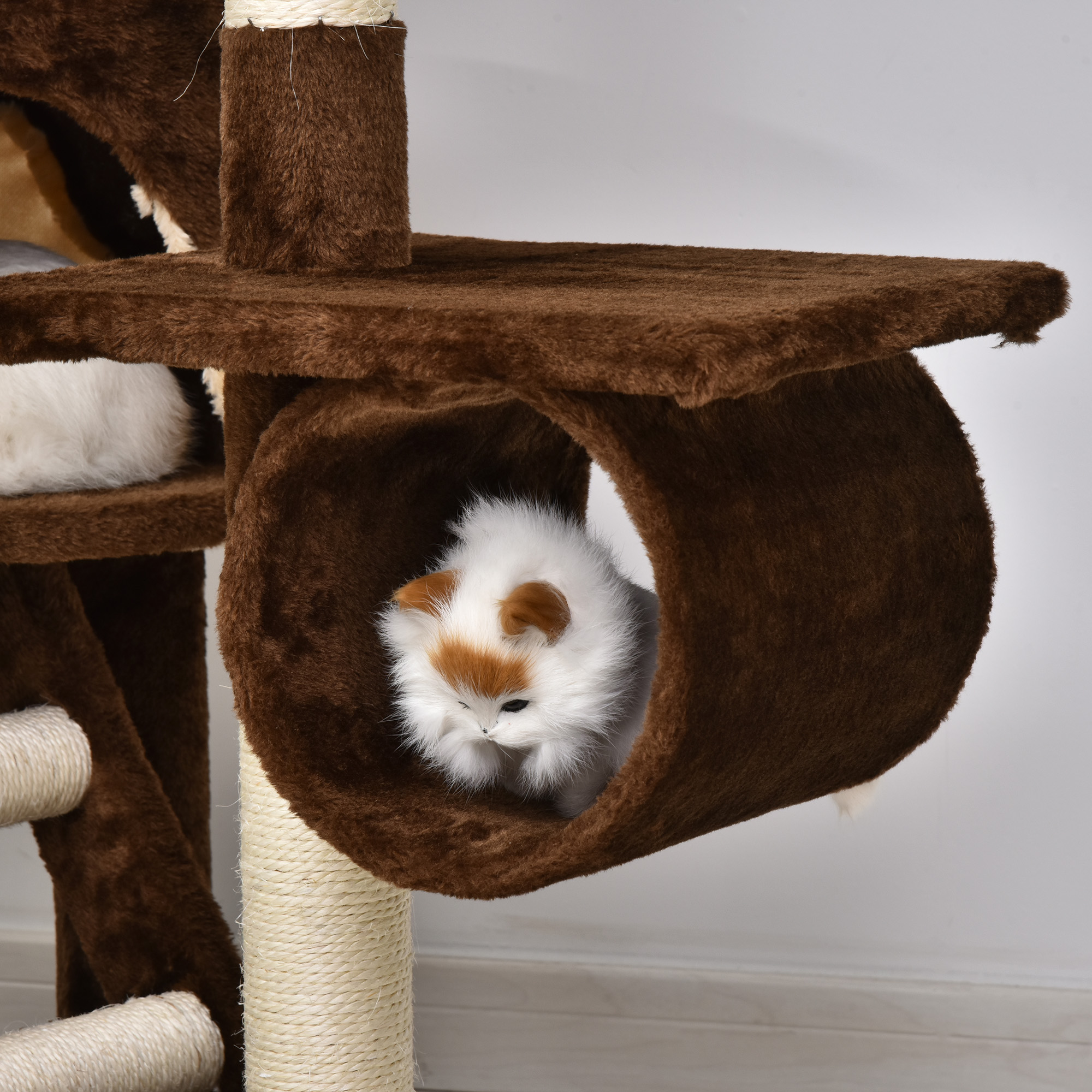 deidre cat tree