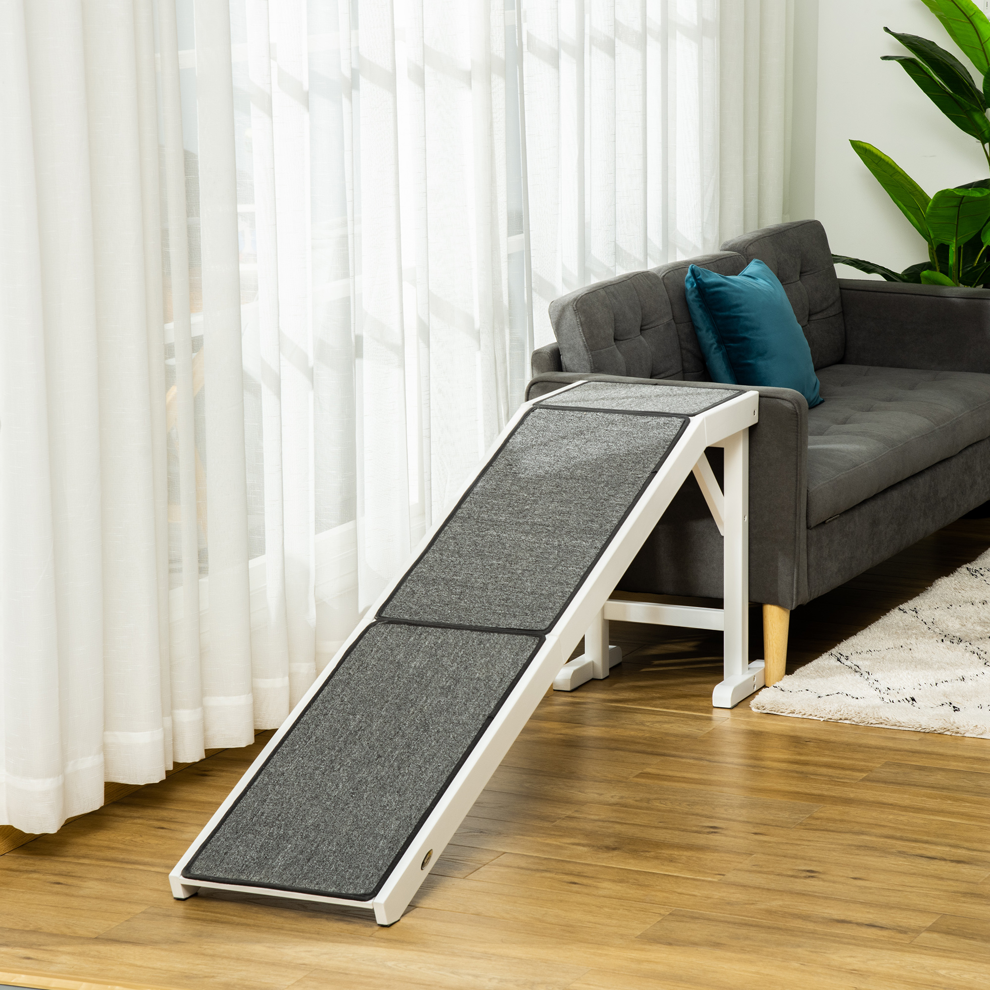 Wooden Carpeted Dog Ramp with Platform, White and Grey | Aosom.com