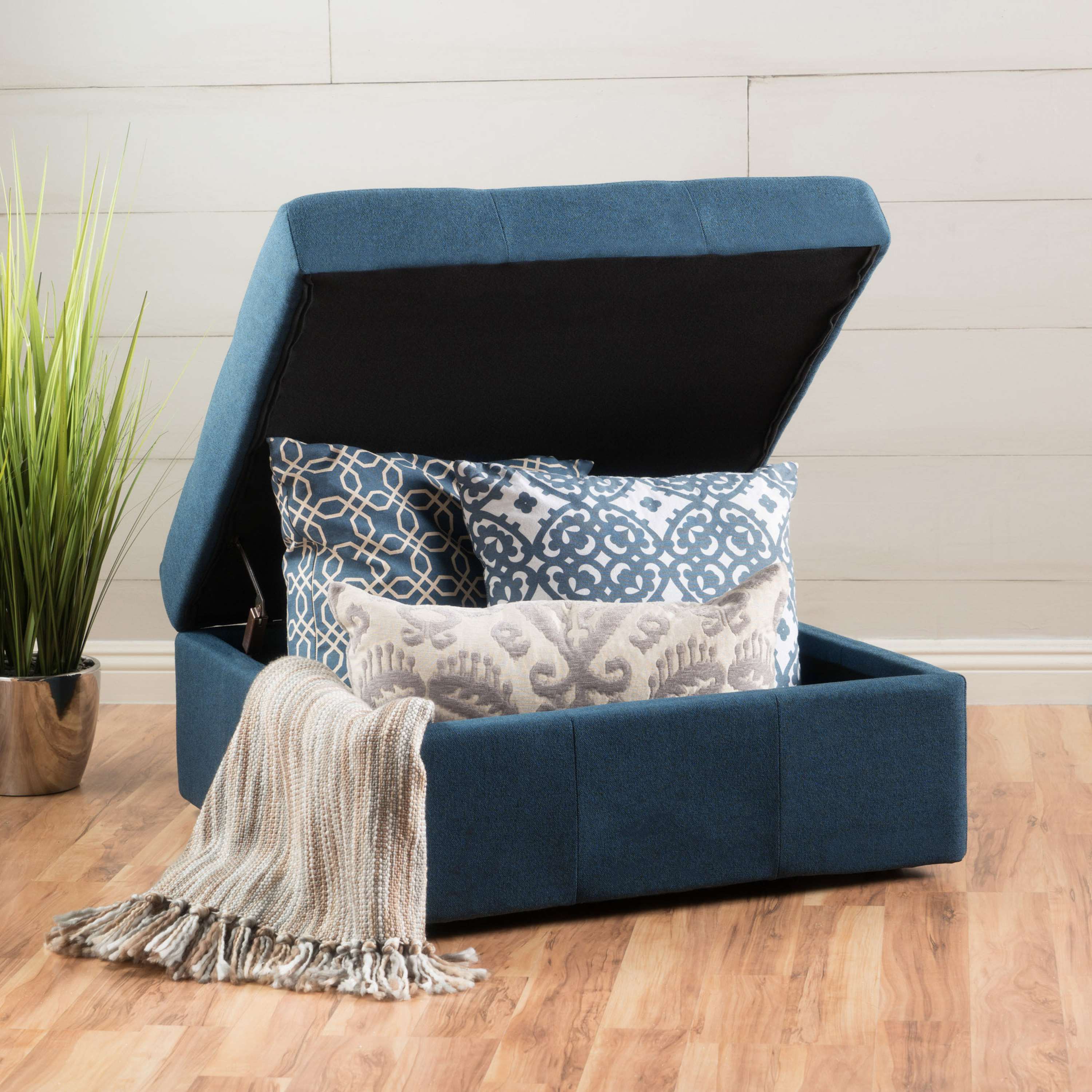 Storage Ottoman with Tufted Waffle Stitch, Contemporary Design, Ample Storage Space, Rolling Casters, 31 L x 31 W x 15.25 H, Navy Blue | Aosom.com