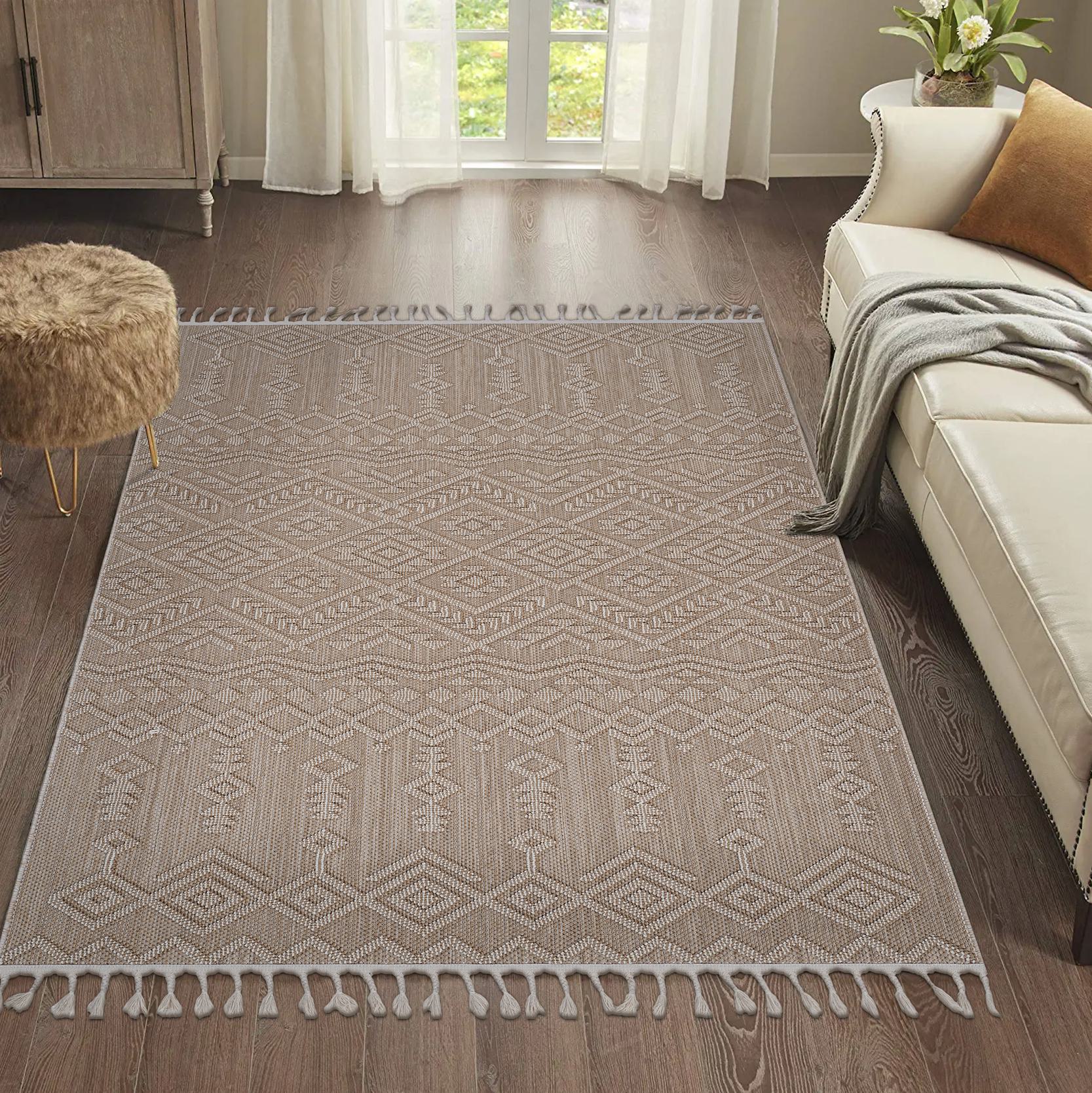 Naar 4x6 Indoor Outdoor Stain-Resistant Area Rug with Medium Pile ...
