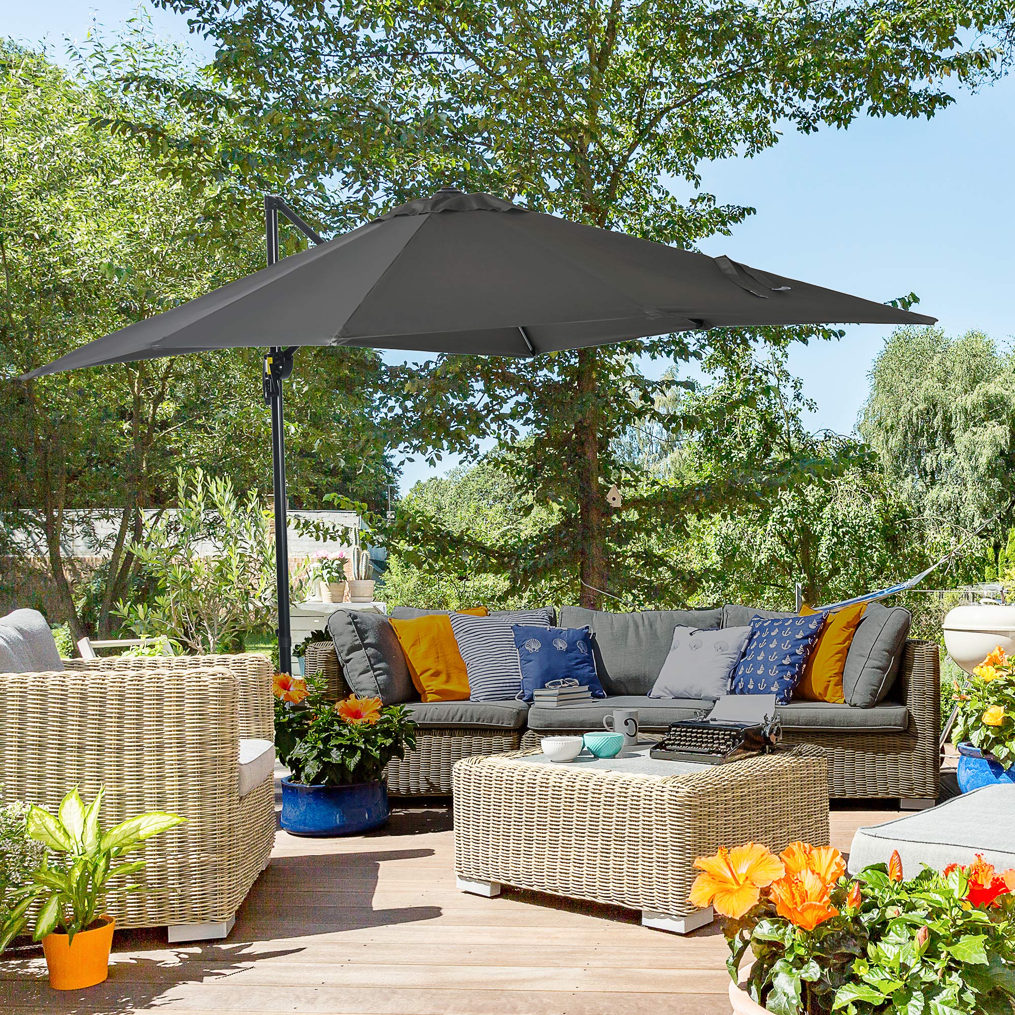 【Adul】PATIO Outsunny 8x8 Patio Offset Umbrella, Grey Cantilever | Aosom