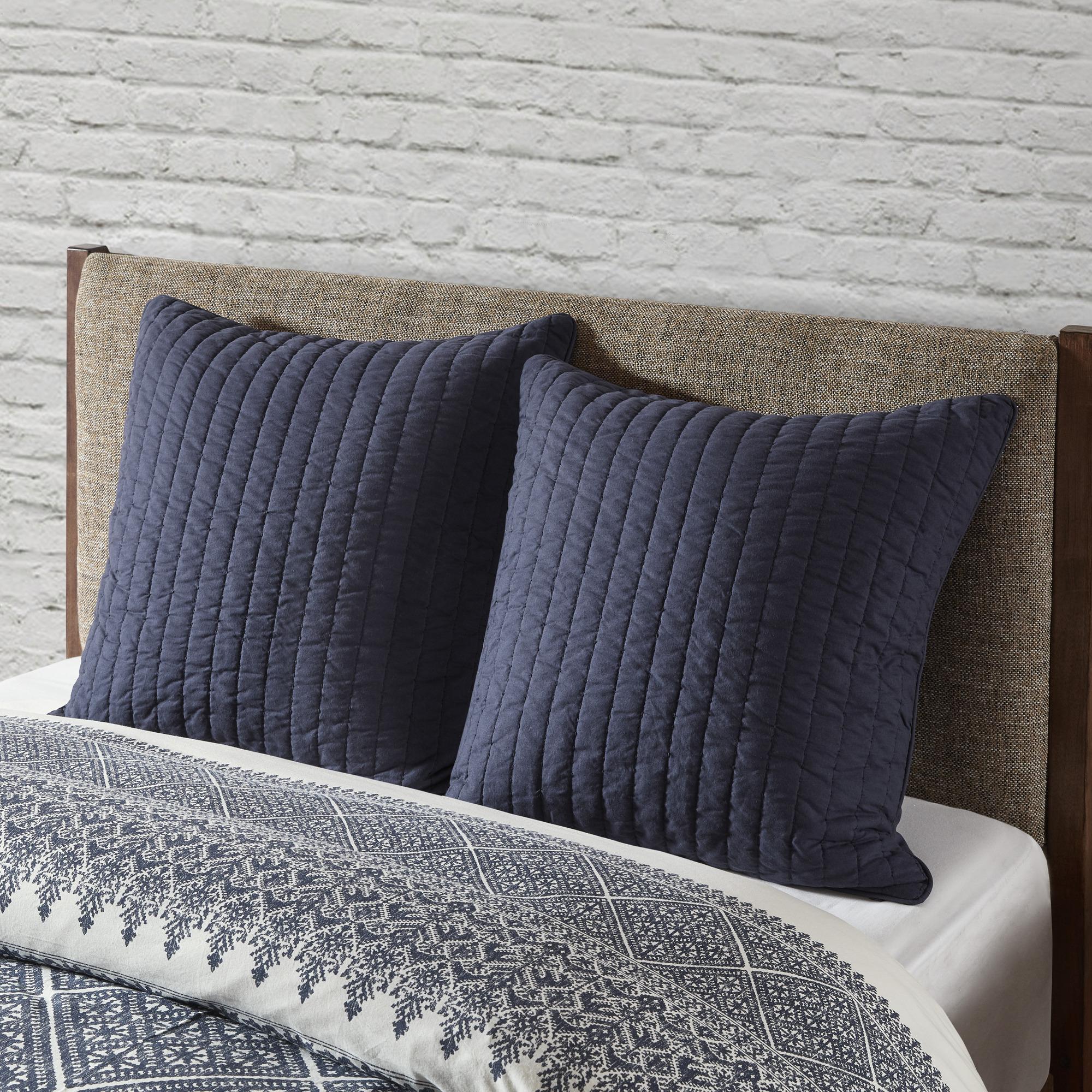 Machine Washable Cotton Quilted Euro Sham with Hidden Zipper, Embroidered Pillow Cover for Home Decor, 26" L x 26" W x 0.25" H, Navy | Aosom.com