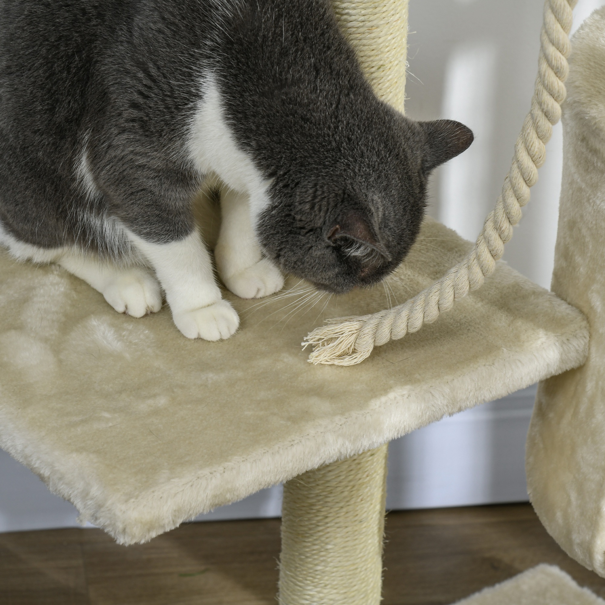 thumbnail image 2 of LIFLIX Cardboard Cat Scratcher With 2 Boxes - 6 Reversible Scratch Pads With Catnip, 43.5x34x15.2cm 2 of 12