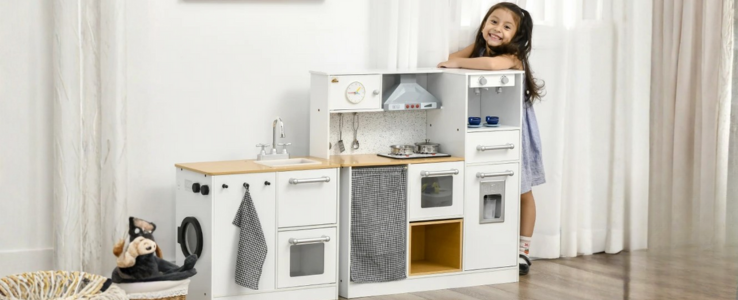 PLAY KITCHEN