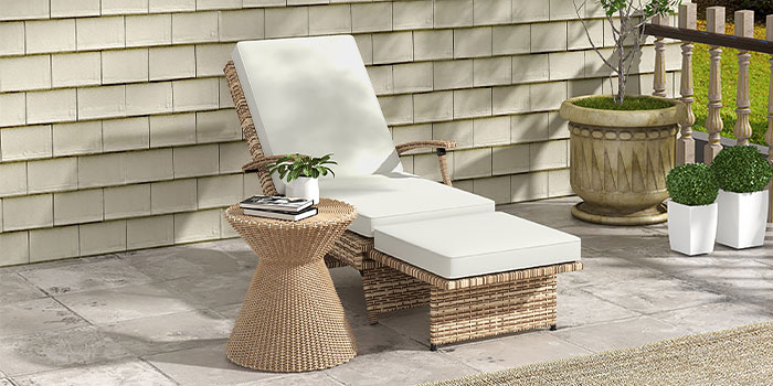 Single-Seater Loungers