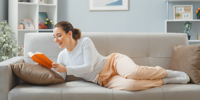 Give mom a moment to relax: Comfortable Sofas for her!