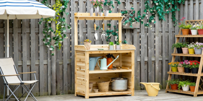 Garden potting bench table