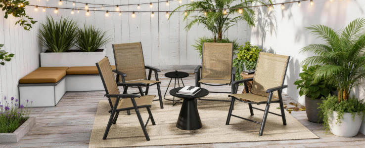 Extra seating, no extra hassle.