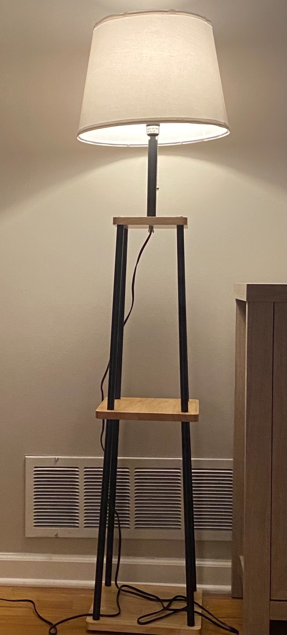 HOMCOM Modern Free Standing Tall Floor Lamp With Linen Style Fabric ...