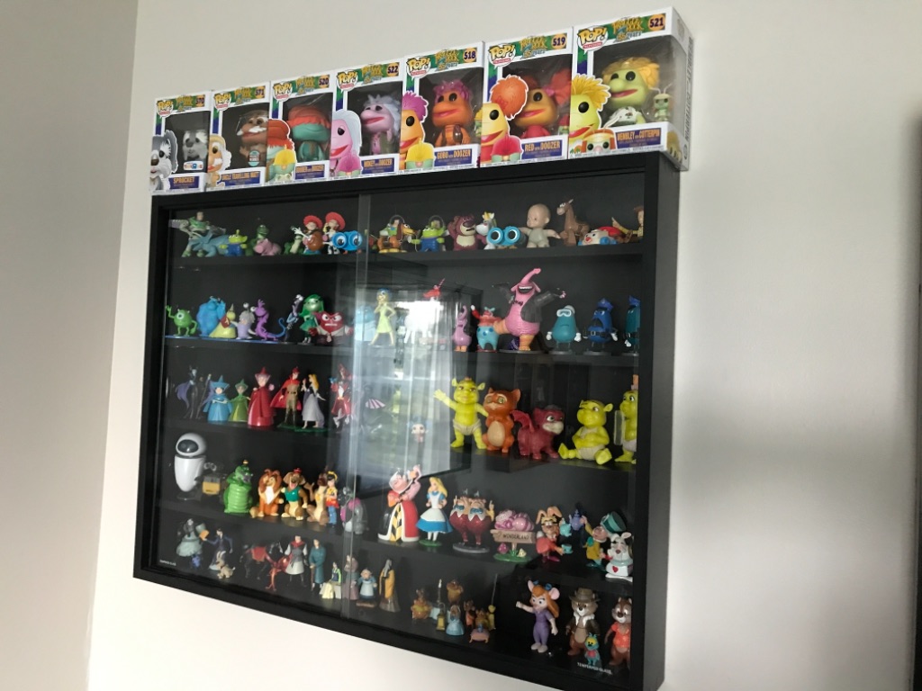 5storey Wall Shelf Display w/2 Glass Doors and 4