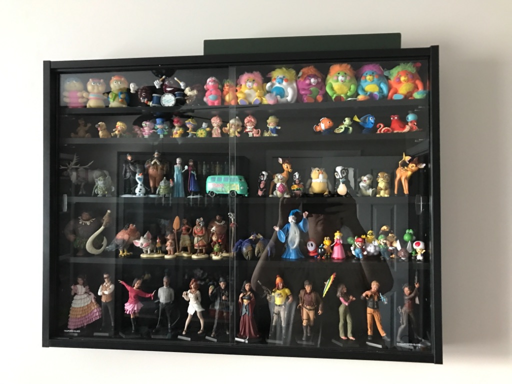 5storey Wall Shelf Display w/2 Glass Doors and 4