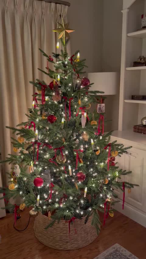 HOMCOM 6ft Artificial Christmas Tree, Pine Hinged Xmas Tree