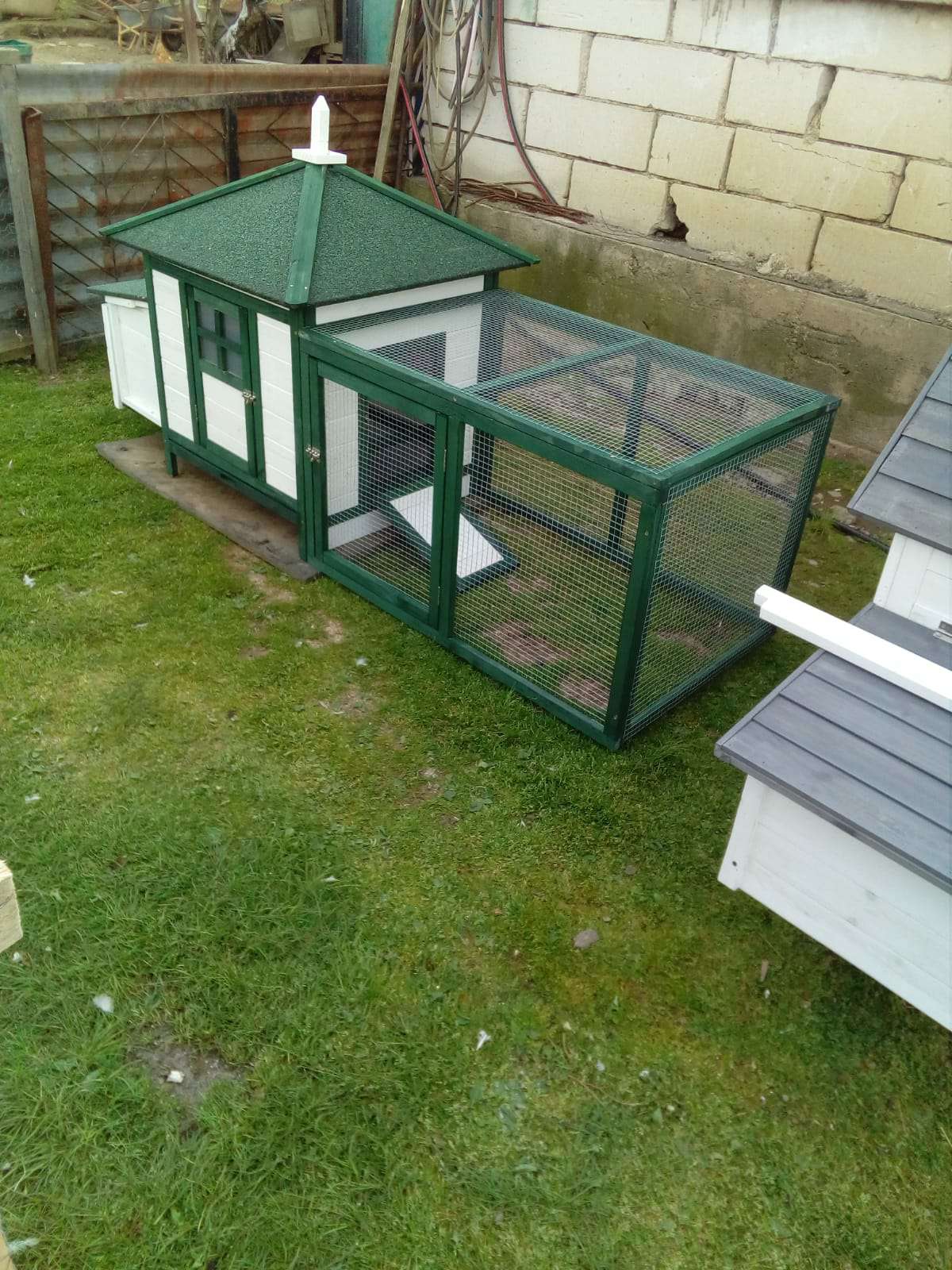 PawHut 77'' Backyard Chicken Coop W/ Nesting Box Large Hen Cage, White