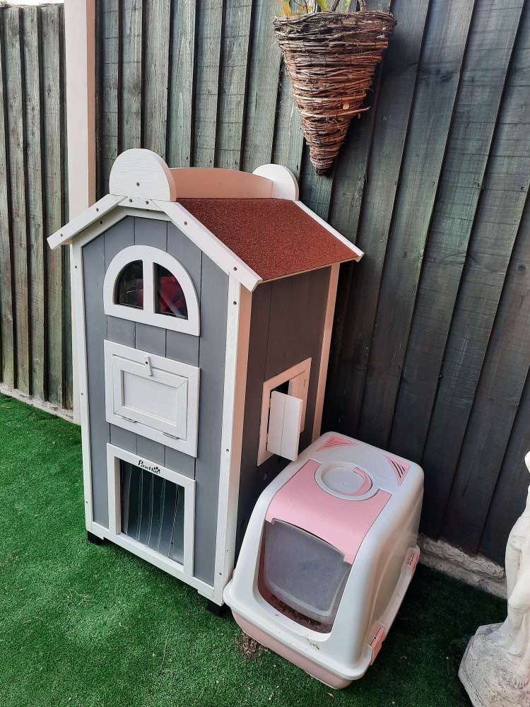 PawHut Solid Wood Cat Condos Natural Water Proof Outdoor 2Floor Pet