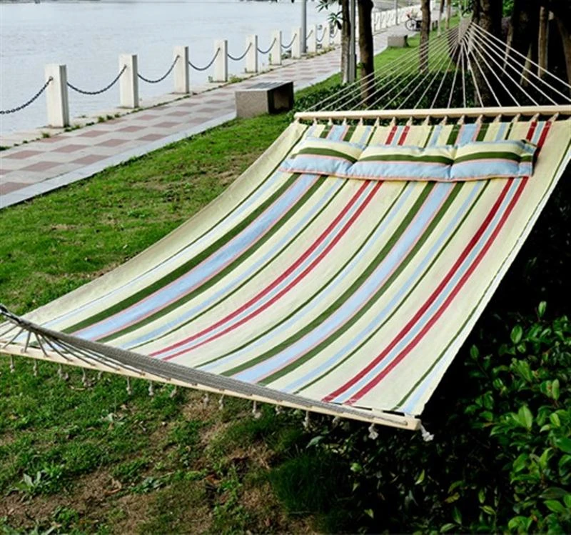 Outsunny Outdoor Patio Cotton Double Hammock Bed with Pillow - Green/Blue/Red