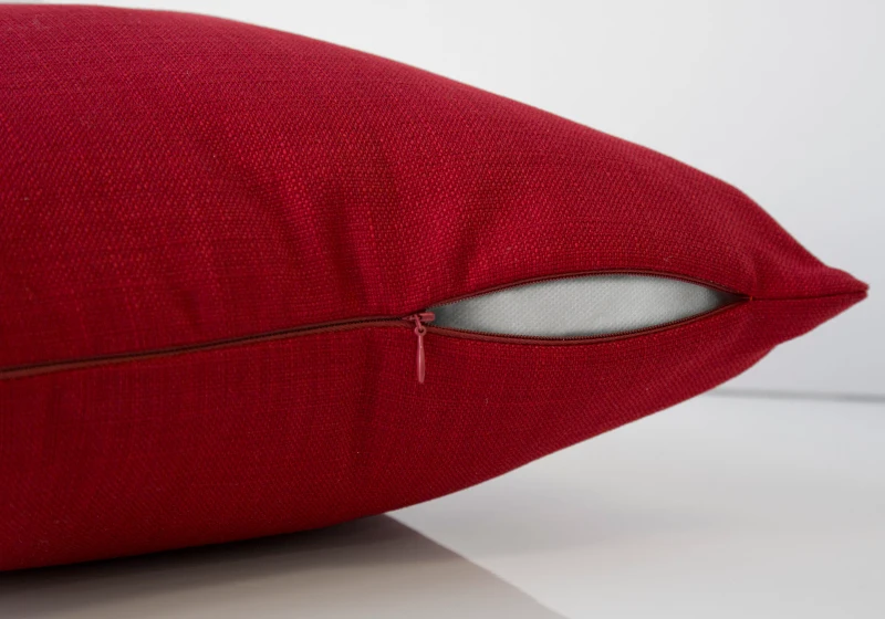 Monarch 18" x 18" Linen Patterned Throw Pillow (1 pc) - Red