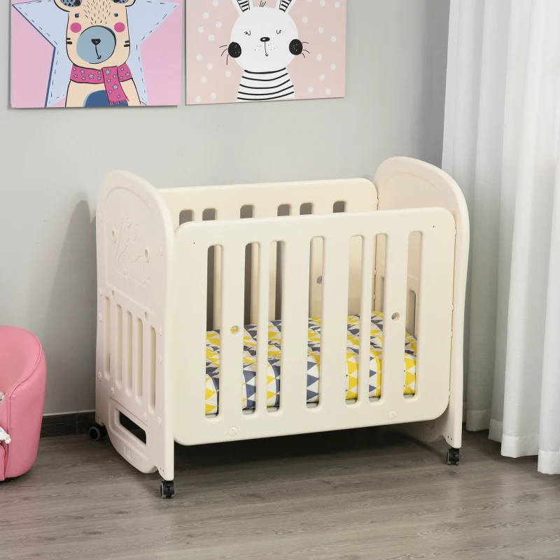 Qaba Convertible Baby Crib Bassinet Cradle with Adjustable Height, 4 Detachable Lockable Wheels, Mattress, White