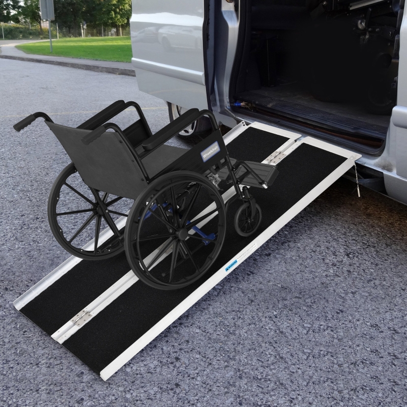 HOMCOM Foldable Portable Wheelchair Ramp Easy Access Carrier Ramp (5ft)