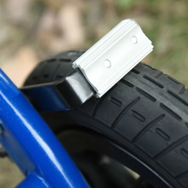 HOMCOM All Terrain Knee Walker Scooter Foldable Metal Steerable Walker with Metal Storage Basket Knee Scooter Crutches Alternative, Blue/Black