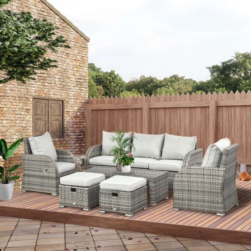 Outdoor wicker deals 3 seater sofa