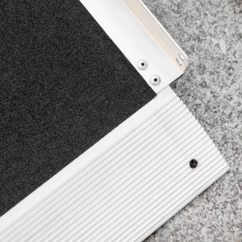 HOMCOM Portable Wheelchair Ramp 5FT, Folding Aluminum Threshold Ramp with Non-Slip Surface, Transition Plates Above and Below, 600lbs Weight Capacity, Handicap Ramp for Home, Doorways, Curbs, Steps