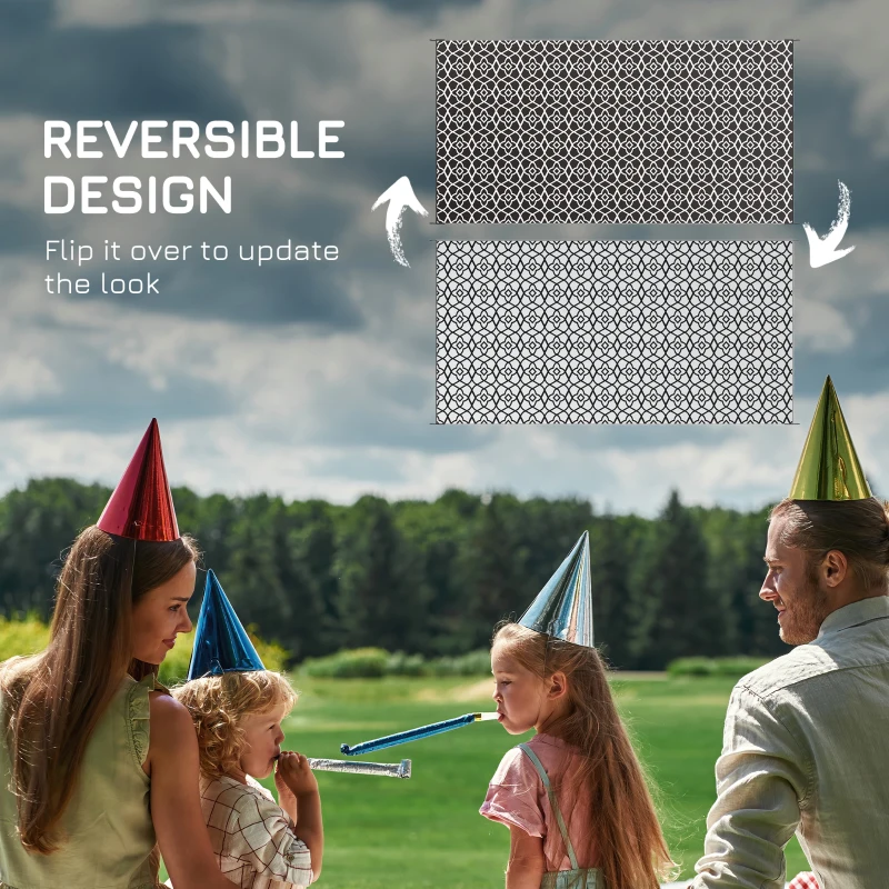 Outsunny Reversible Outdoor Rug, Waterproof Plastic Straw RV Rug with Carry Bag, 9' x 18', Black and White Clover