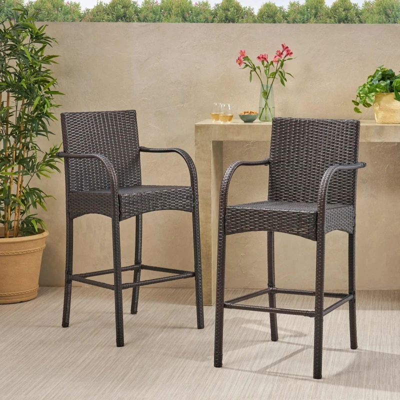 Vinsetto Outdoor Wicker Barstool Chair Set of 2 with Durable Powder-Coated Metal Frame, Hand-Crafted Faux Rattan, 22" L x 24.25" W x 45.5" H, Brown