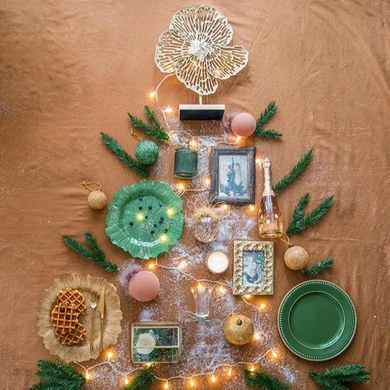 Set of 4 Glass Decorative Christmas Tree Hanging Ball Ornaments, Decorations for Holiday Party, D5", Multicolor