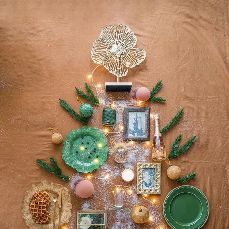 Set of 6 Decorative Hanging Tree Ornaments for Holiday Party Decorations, Glass Christmas Ball Ornaments, D4", Gold