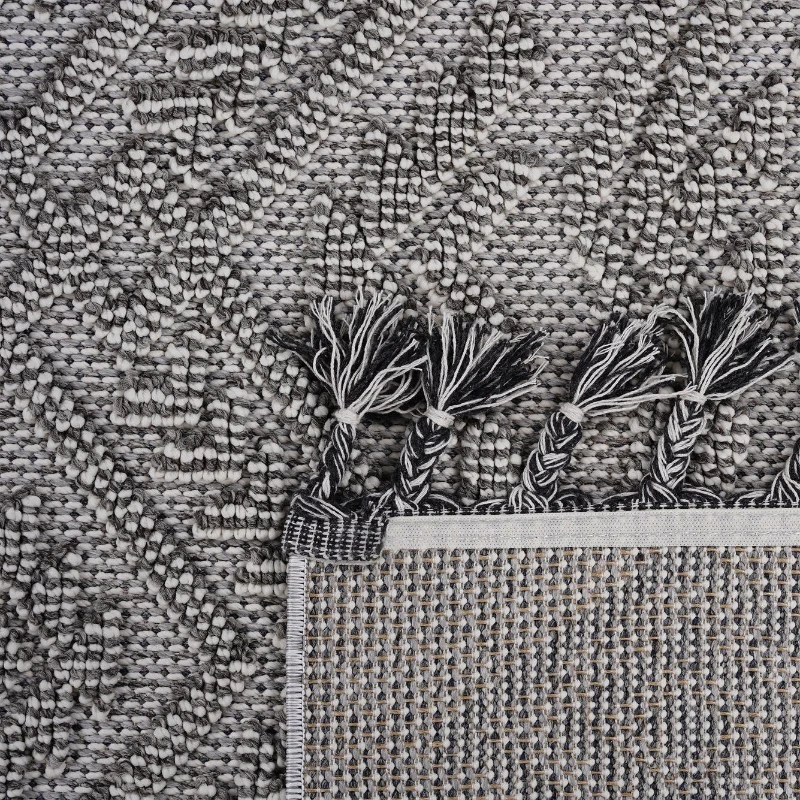 6x9 Indoor Outdoor Stain Resistant Area Rug with Medium Pile, Easy Maintenance, Kid and Pet-Friendly Carpet, 93" L x 79" W x 0.3" H, White