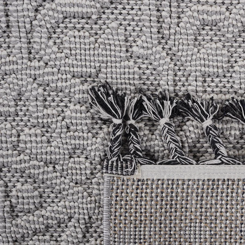 4x6 Stain Resistant Medallion Area Rug with Medium Pile, Easy Maintenance, Kid and Pet-Friendly Carpet, 74" L x 48" W x 0.3" H, White