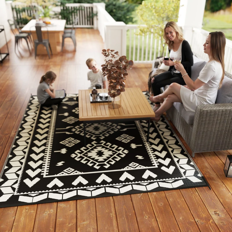 Outsunny Reversible Outdoor Rug, Waterproof Plastic Straw with Carry Bag, 8' x 10', Black & White Rhombus Patchwork