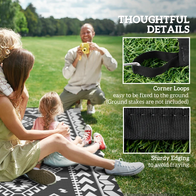 Outsunny Reversible Outdoor Rug, Waterproof Plastic Straw with Carry Bag, 9' x 18', Black & White Rhombus Patchwork