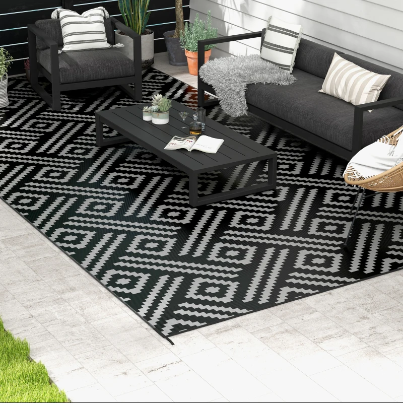 Outsunny Reversible Outdoor Rug Carpet RV Camping Rugs with Carry Bag, 9' x 18', Black & Gray Geometric