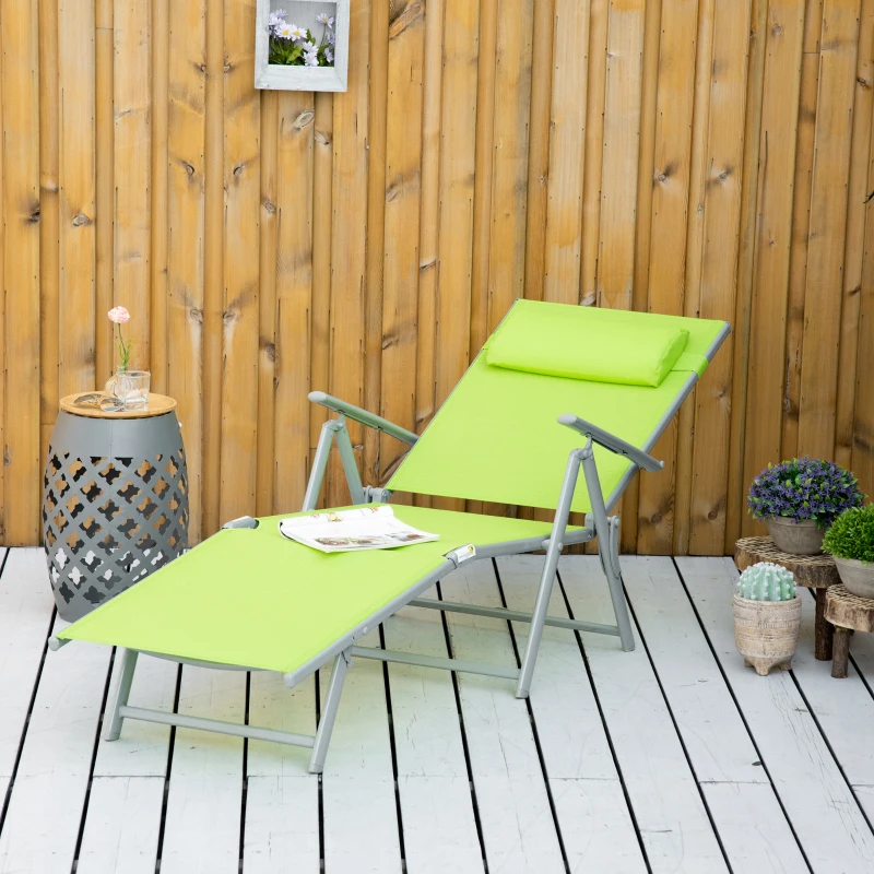 Outsunny Outdoor Folding Lounge Chair, 7-Position Adjustable Zero Gravity Lounge Chair with Pillow, Portable Reclining Tri-Fold Chaise for Beach, Swimming Pool, Green