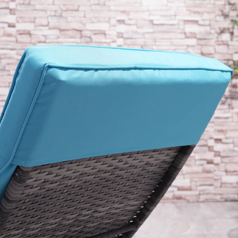 Outsunny Wicker Chaise Lounge Chair Outdoor PE Rattan Cushioned Patio Sun Lounger with 5-Level Adjustable Backrest & Wheels for Easy Movement, Sky Blue