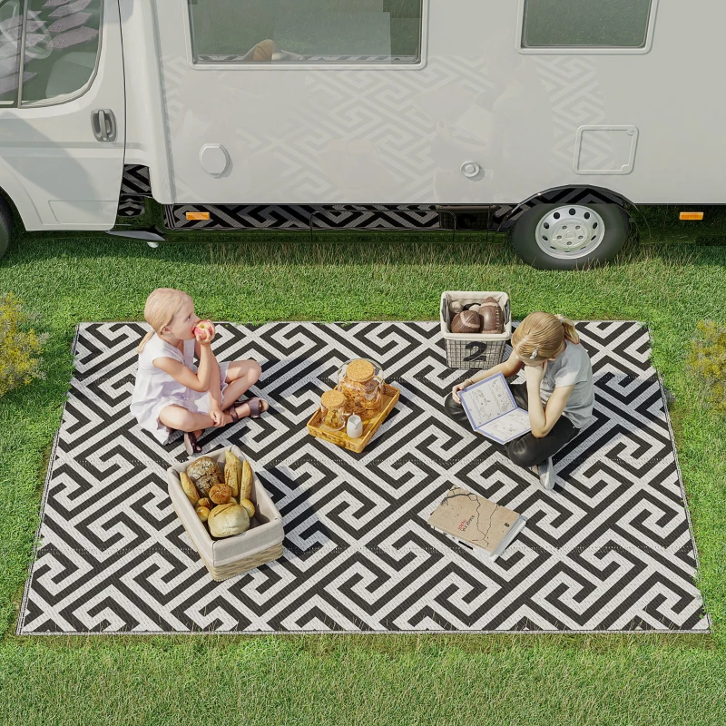 Outsunny Reversible Outdoor RV Rug, Patio Floor Mat, 5' x 8' Plastic Straw Rug for Backyard, Deck, Beach, Camping, Black & White