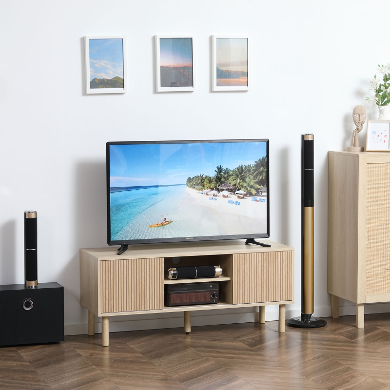 HOMCOM Modern TV Stand for TVs up to 50", TV Cabinet with Storage Shelves for Living Room, Natural