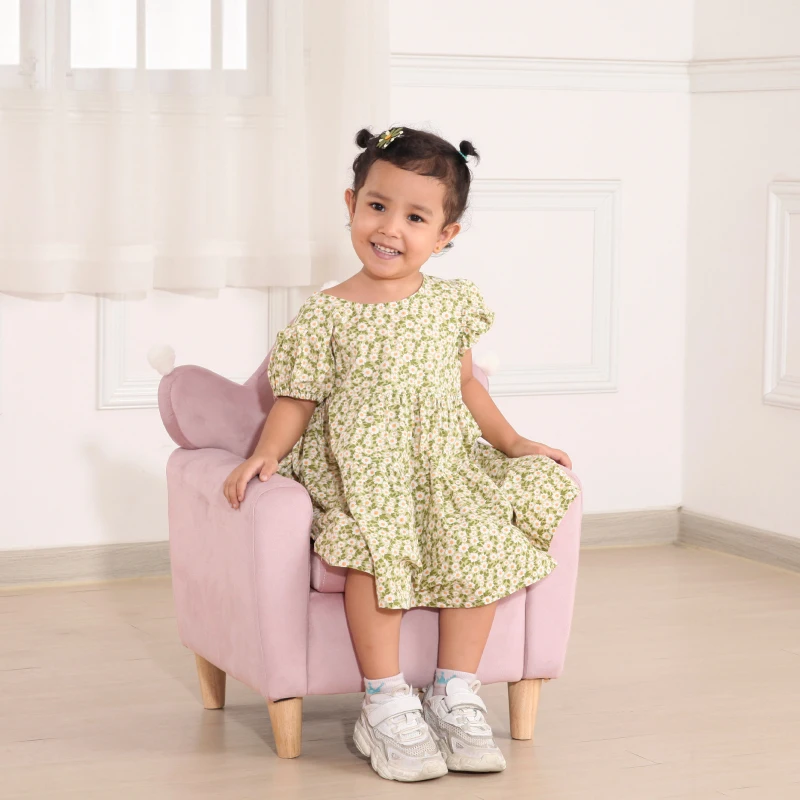 Qaba Soft Kids Sofa Chair, Single Lounger Armchair for Children with Strong Frame, Cute Pink Crown Throne for Relaxing, Watching TV, Studying