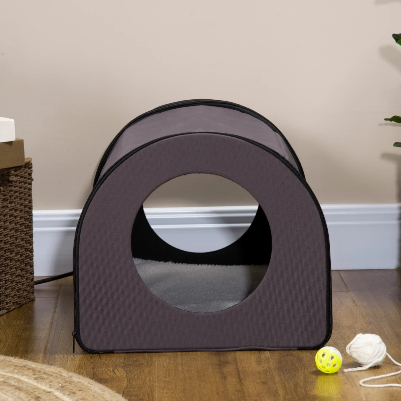 PawHut Dome Heated Cat House Portable and Waterproof Pet Shelter for Kitty in Winter, Brown