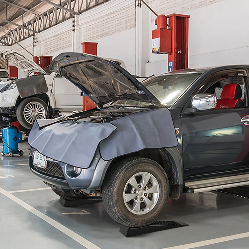 HOMCOM Car Ramps, Curb Ramps with Plastic Anti-Slip Surface, 6600lbs Capacity for Cars SUVs Small Vans, Set of 2, Black