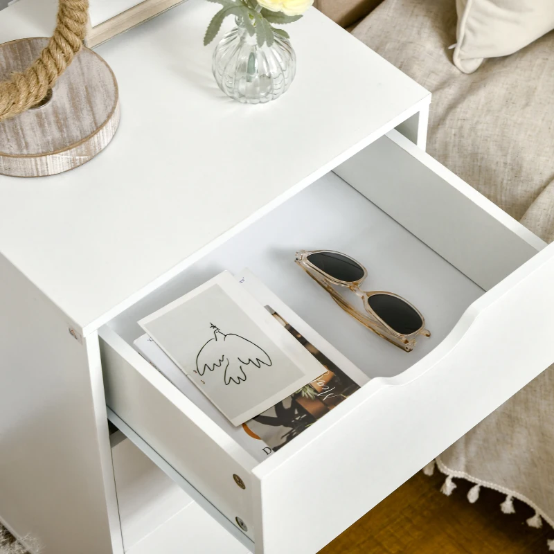 HOMCOM Bedside Table, Modern Nightstand with 3 Drawers, Side End Table with Wood Legs for Living Room, Bedroom, White