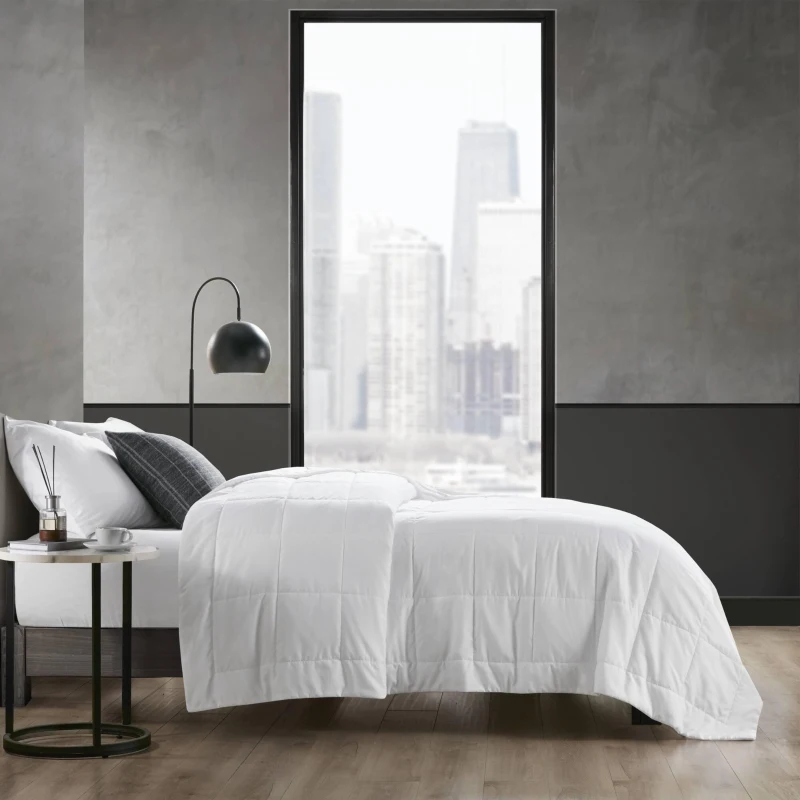 Twin Size Lightweight Down Alternative Blanket with Cool Touch, OEKO-TEX Certified, Machine Washable, 90" L x 68" W x 0.25" H, White