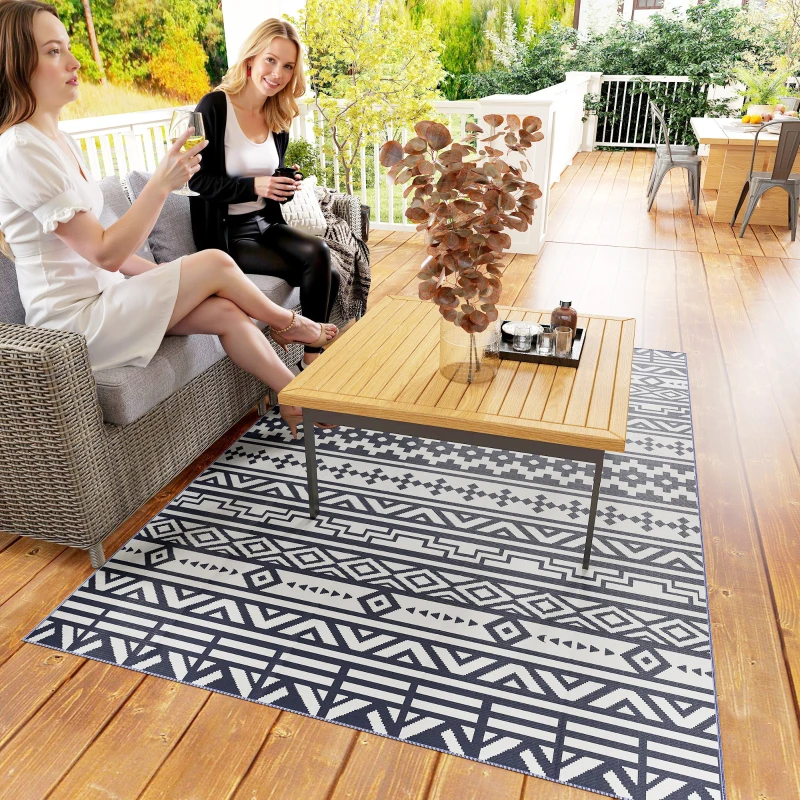 Outsunny Reversible Outdoor Rug, Waterproof Plastic Straw with Carry Bag, 6' x 9', Blue & White Geometric