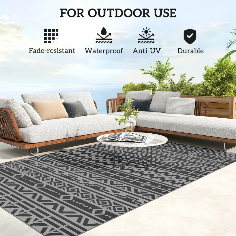 Outsunny Reversible Outdoor Rug, Waterproof Plastic Straw with Carry Bag, 6' x 9', Black & Gray Geometric Wall