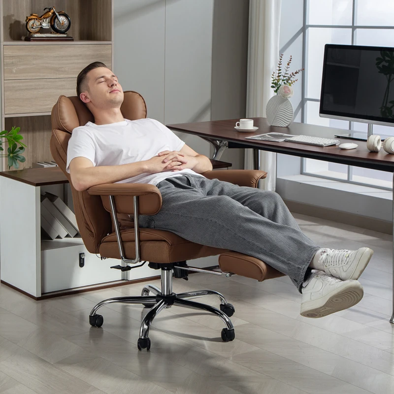 HOMCOM 400LBS Massage Office Chair, Executive Office Chair with 6-Point Vibration, Footrest and Lumbar Support, Brown