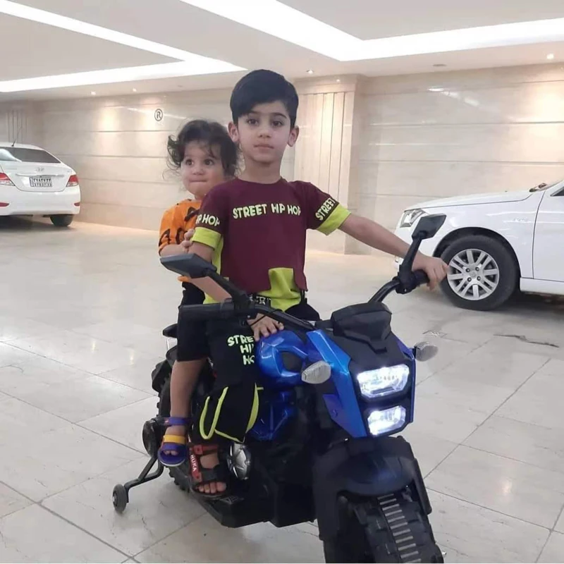 12V Kids Electric Motorcycle Ride-On with Training Wheels, Hand Throttle & Foot Brake, Motorbike for Ages 3-6, 40.5″ L x 21.5″ W x 27″ H, Blue