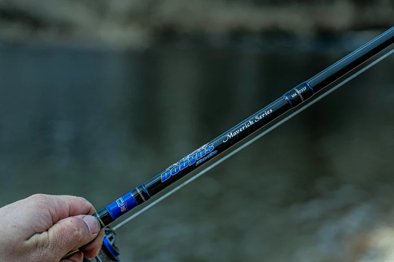 Dobyns Maverick Series 7'0"" Heavy Fast Action Fishing Rod (10-20 lb, 1/4-1 oz)