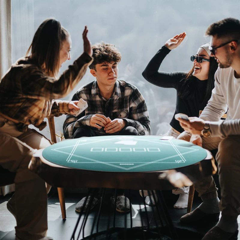 Soozier Poker Mat Texas Hold'em Poker Table Top with Non-Slip Bottom Dark Green