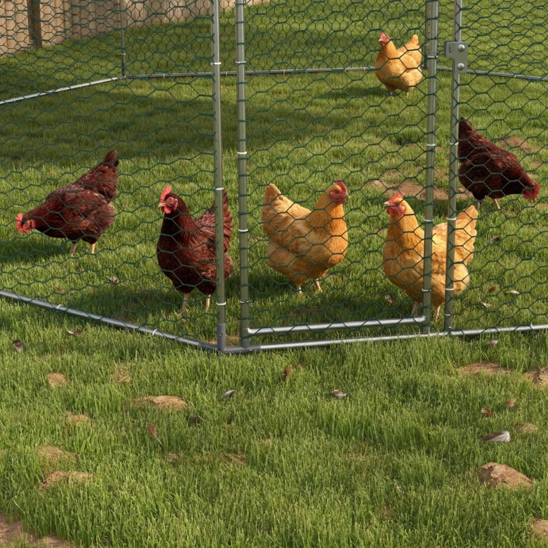 PawHut 17.1 ft x 15.7 ft Chicken Run for 19-25 Chickens with Cover